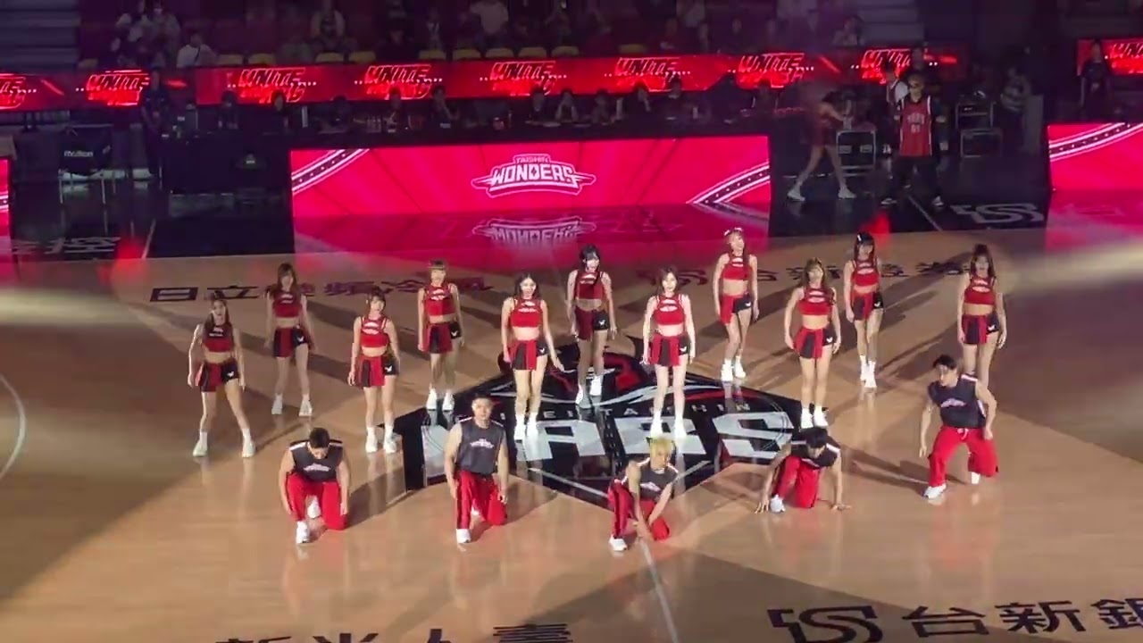 Danger-Jucee Froot  Taishin Wonders 臺北台新戰神啦啦隊 主場開幕戰開場舞 2025-11-15