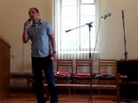У креста положу