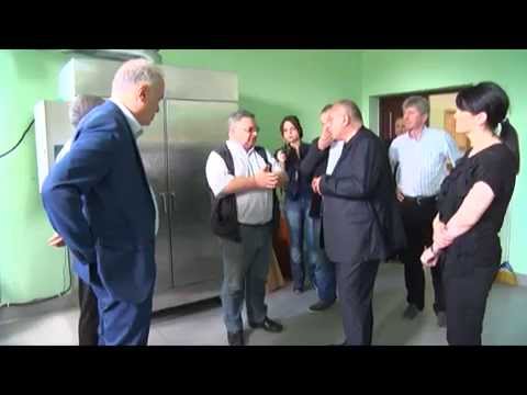 გუბერნატორმა ჩიბათში ჩაის მცირე საწარმო დაათვალიერა