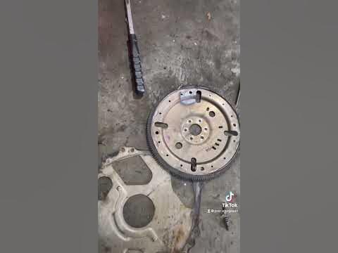 Ford f150 rear main seal - YouTube