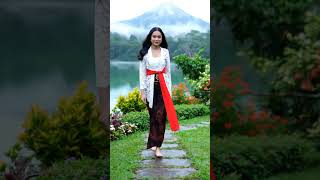 Download Lagu 002. Beautiful Indonesian Woman | Kebaya and Batik Skirt | No Copyright Videos MP3