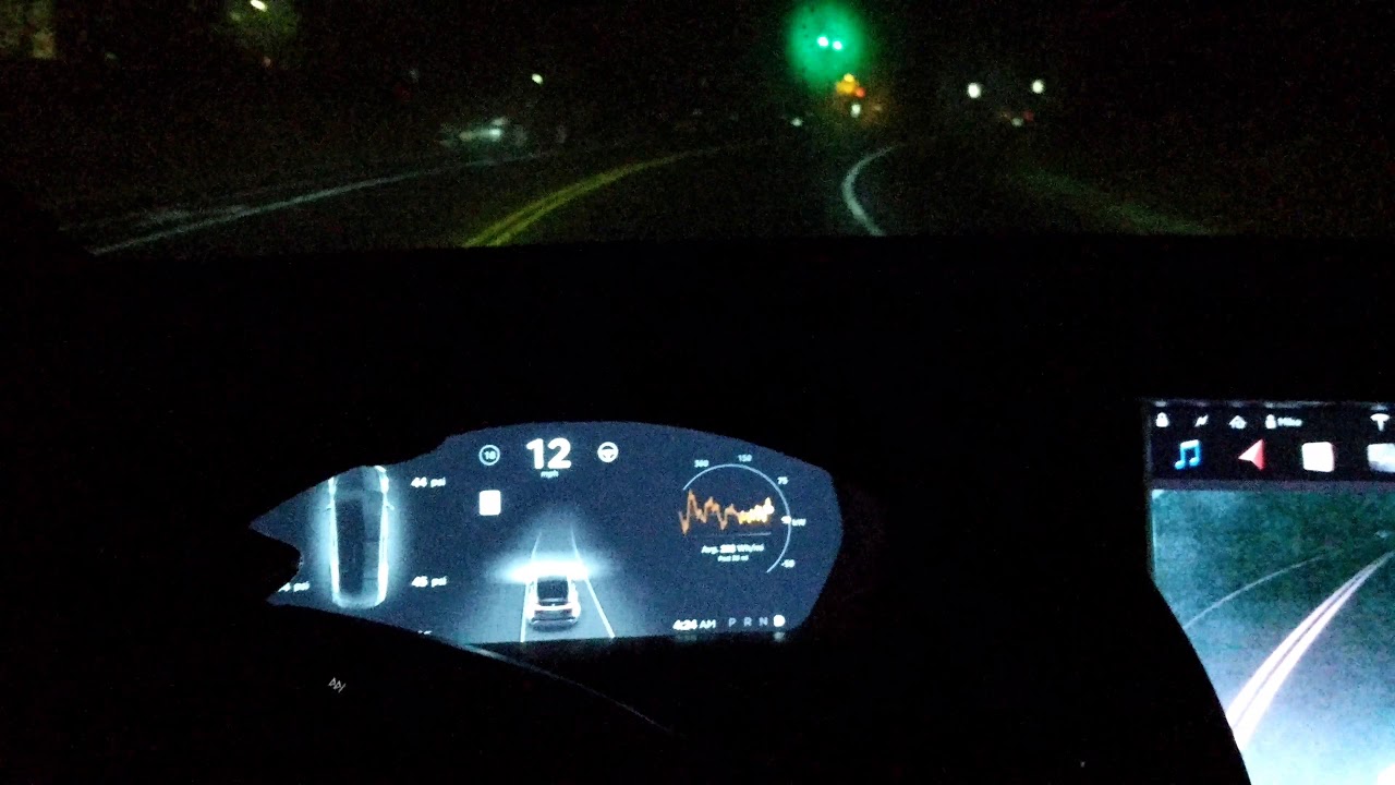 TESLA 🚗 AP 2018.26.3 ALMOST RAMS A PARKED CAR 😵😡