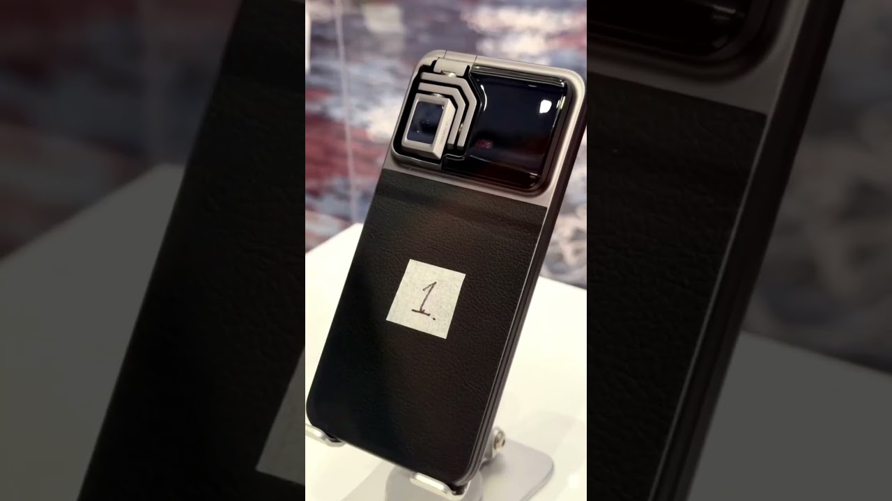 Honor Robot Phone Showcase At MWC 2026 #honorrobotphone #mwc2026 #mwclips #mwc