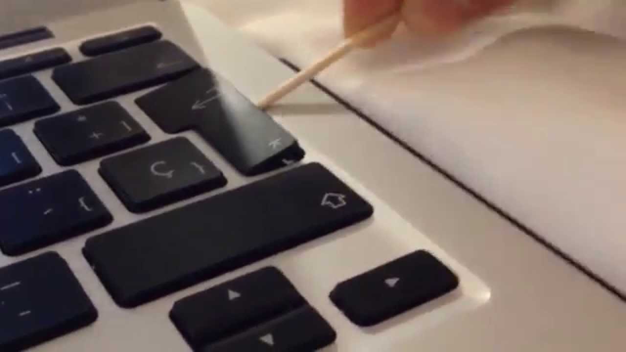 how to clean a macbook keyboard with compressed air