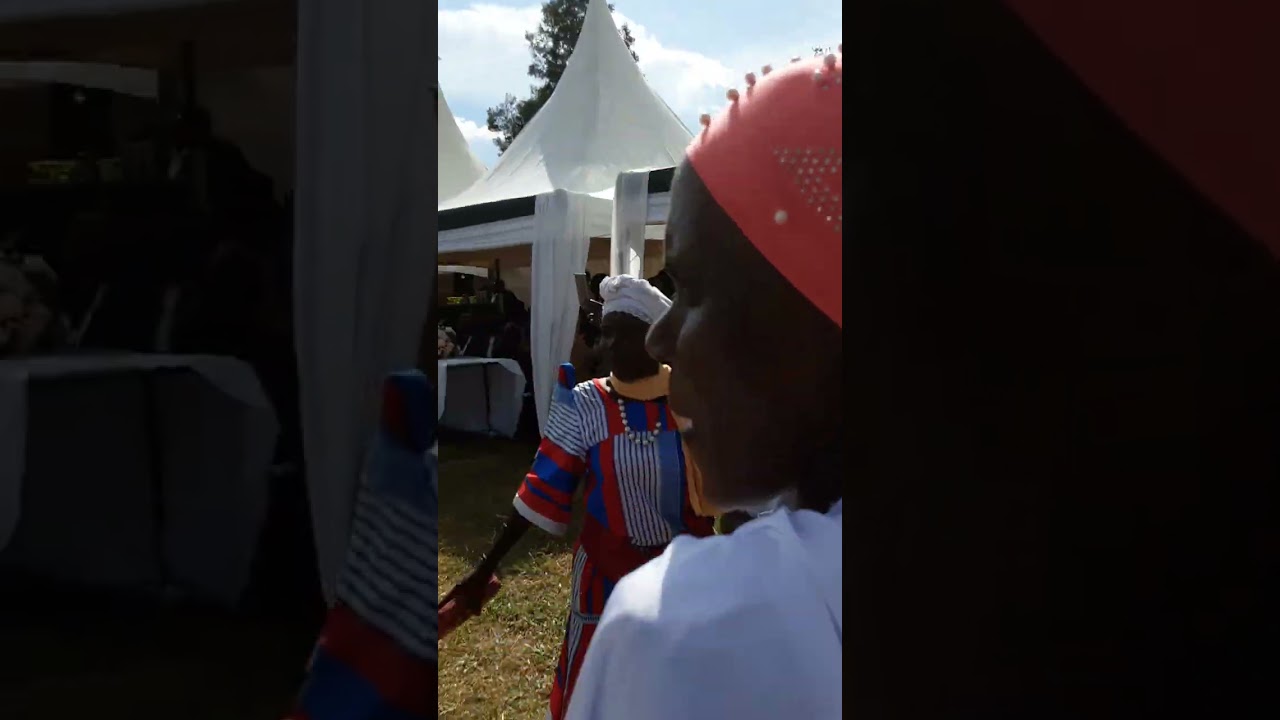 zainab introduces Ali,in a hot 🔥 party