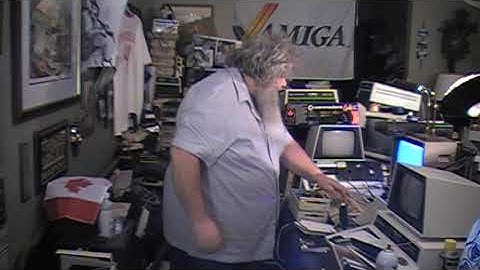 Commodore - Episode 318 - 1581 Disk Drive Testing - David Bradley - C64 64 C128 128 SID CHIP