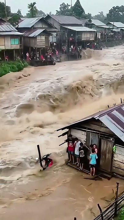 Banjir Dahsyat Melanda Desa