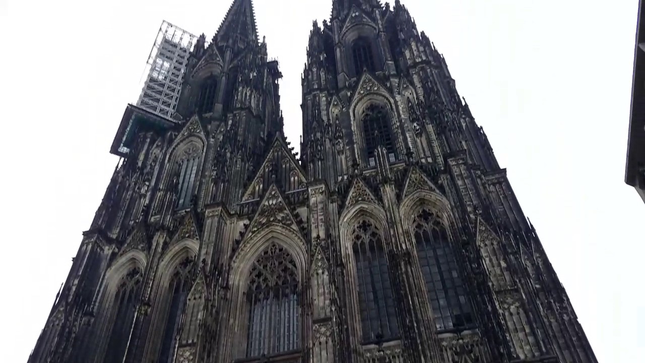 08 Cologne Cathedral Street Music