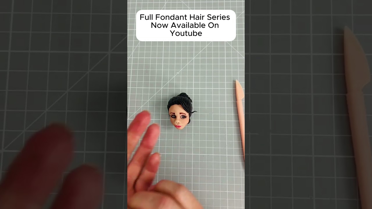 Professional fondant hair technique for cake toppers 