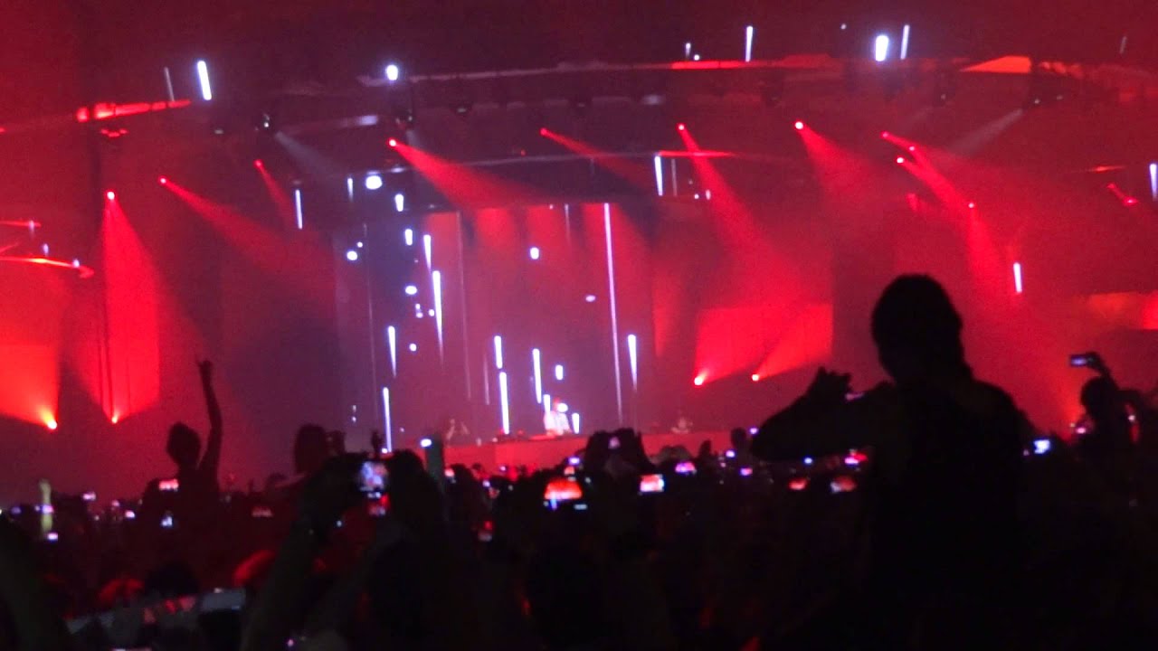 Intro Armin van Buuren at 