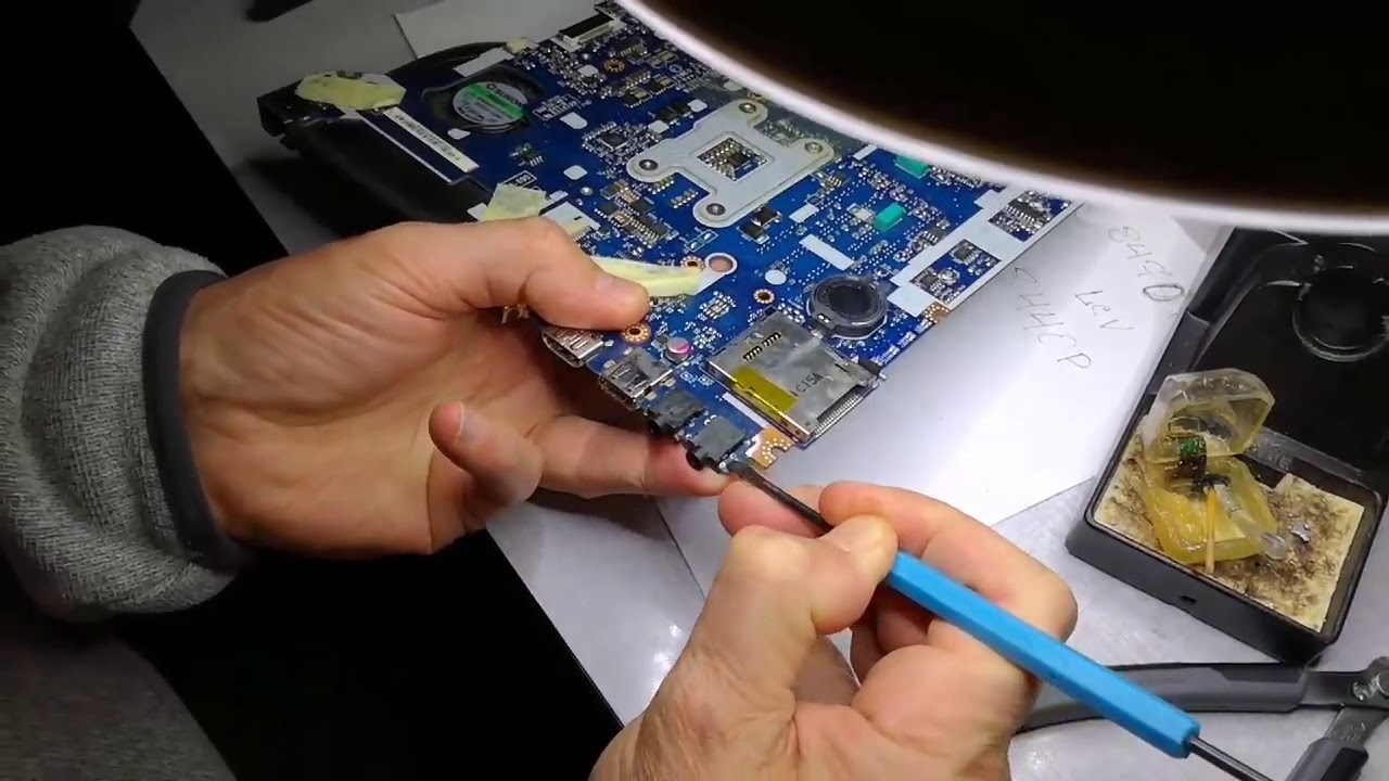 Reparation carte mere, cartes graphiques pc portable Charleroi YouTube — free download