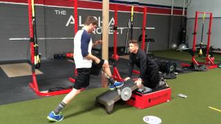 Kbox Single Arm Row in Lunge ... One of the best exercises for Pitchers out there.