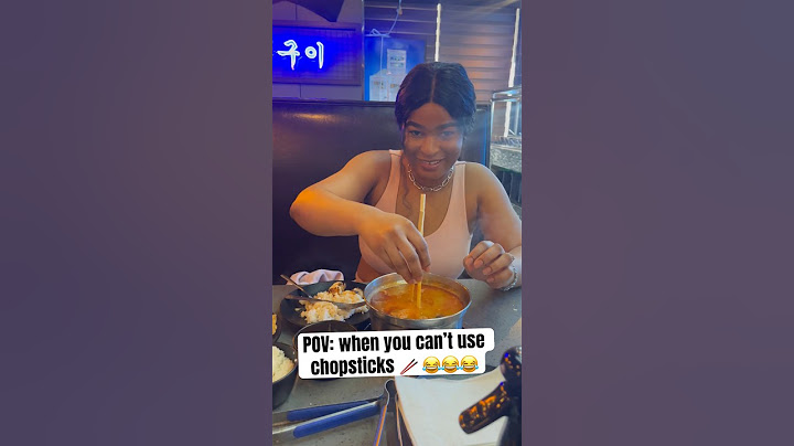 Can’t use #chopsticks ,just use the #fork 😂. #funny #viral #comedy #skit #laugh #subscribe ❤️