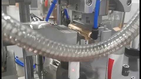 Máy chiết rót và hàn đáy tuýp nhựa tự động