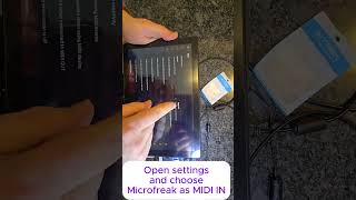 How to connect Arturia Microfreak to tablet or phone