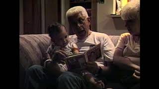 V1991 0811b GrandpaGrandmaReadingBedtime