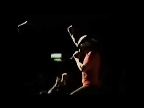 AC/DC - Hells Bells (Live Tokyo February 5 1981 [Pro Shot])