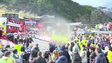 Remco Evenepoel huge crash at stage 3 of Vuelta 2023