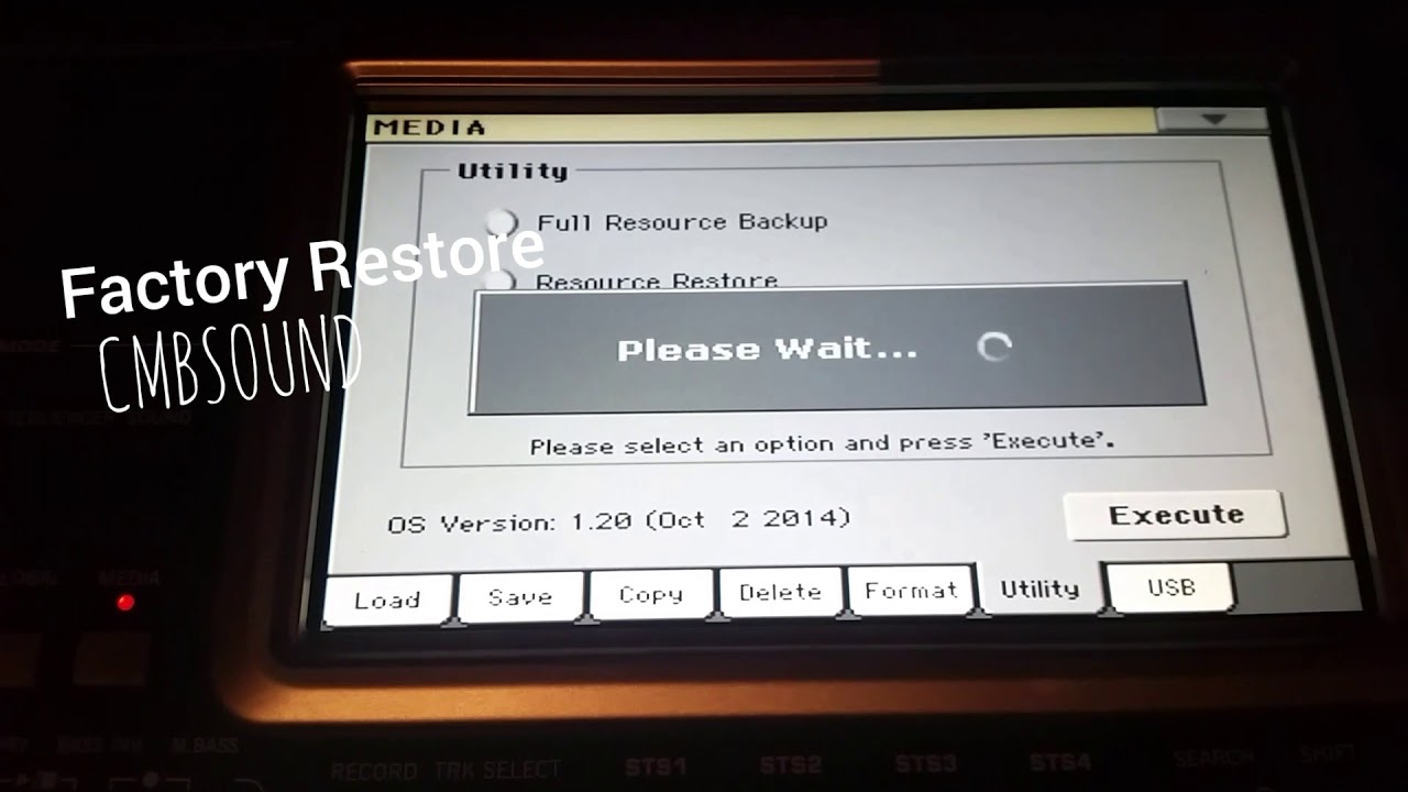 Korg pa 900  factory restore