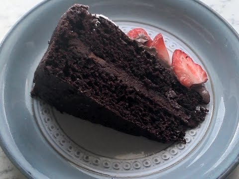 Hazelnut and Chocolate Cake (Paleo, Gluten-free, Dairy-free). 