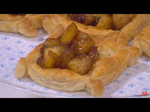 فيديو: رول دجاج مطهو على البخار مع صوص التفاح