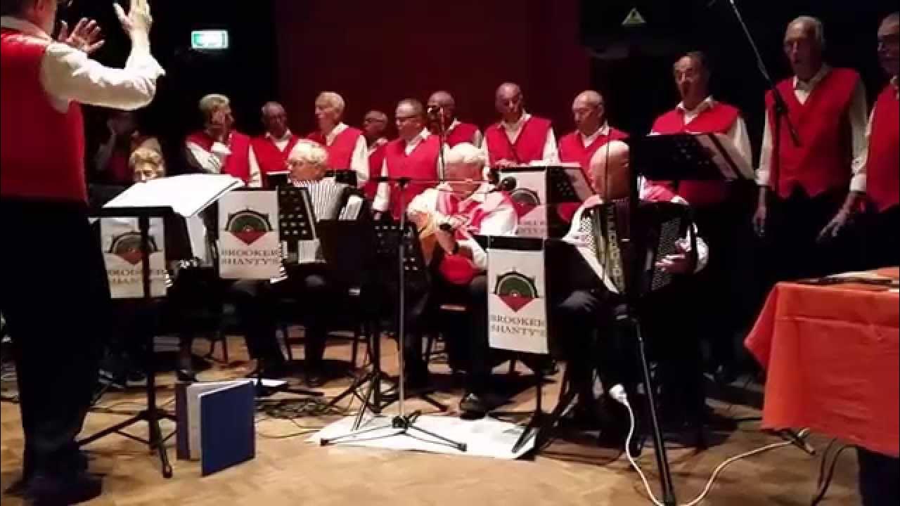 Brooker Shanty's Als de klok van Arnemuiden YouTube Brooker Shanty's Als de klok van Arnemuiden YouTube