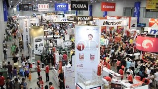 Timelapse For Massive Crowd In Pc Fair. Stock Footage