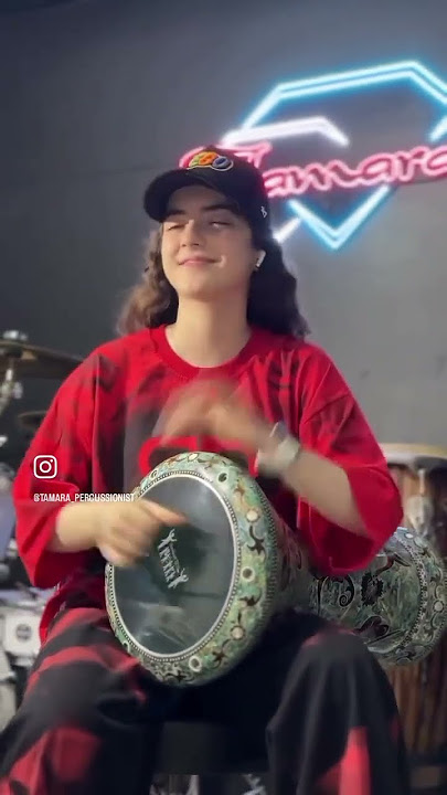 BEAUTIFUL GIRL PLAY DARBUKA 😍
