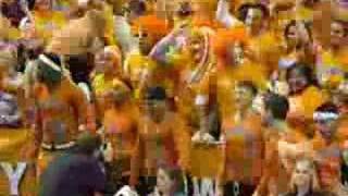 Coach Bruce Pearl cheers on Lady Vols