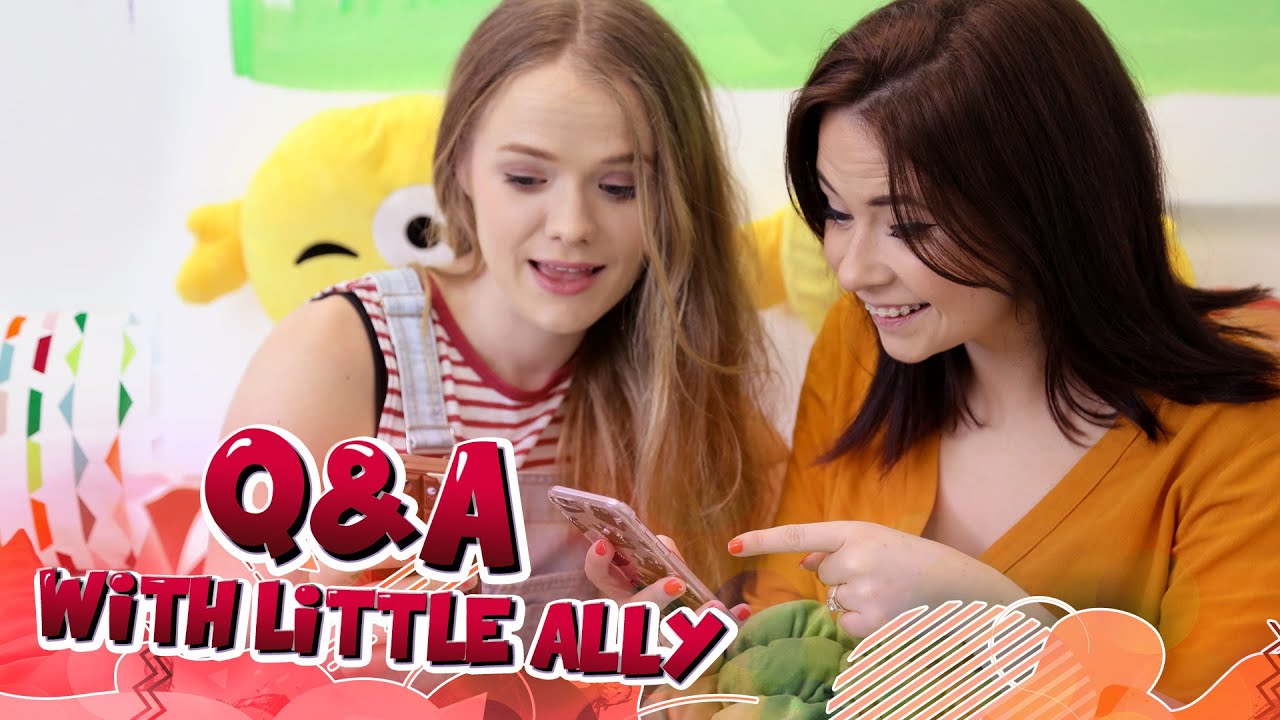 Kelly & Carly Vlogs : GETTING TO KNOW THE LITTLE CLUB!!