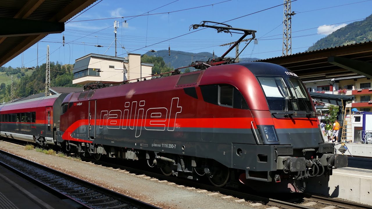 Trains in Schwarzach-St. Veit: Gateway to the Tauern Railway