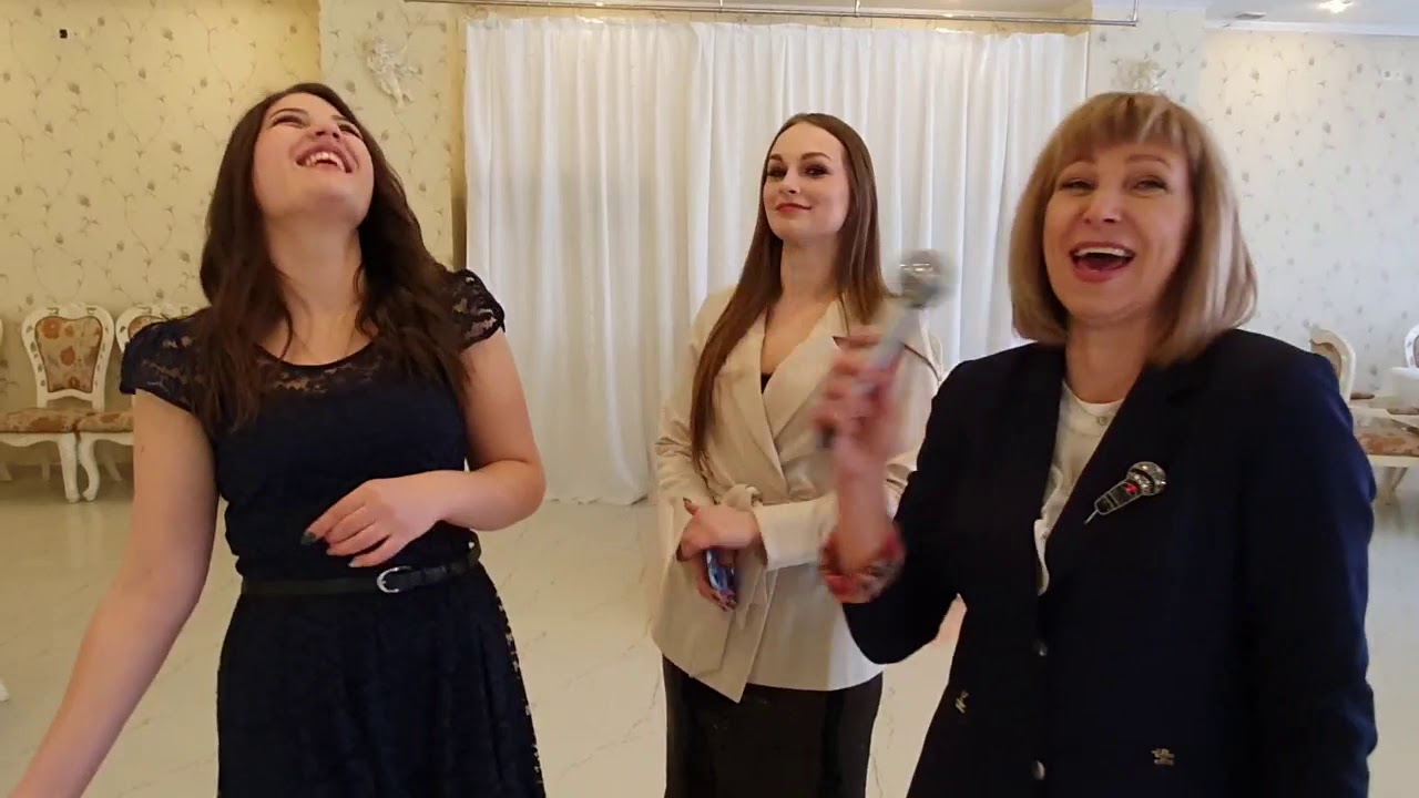 Веселое знакомство с гостями на свадьбе