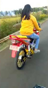 Biker cantik Vixion jari jari