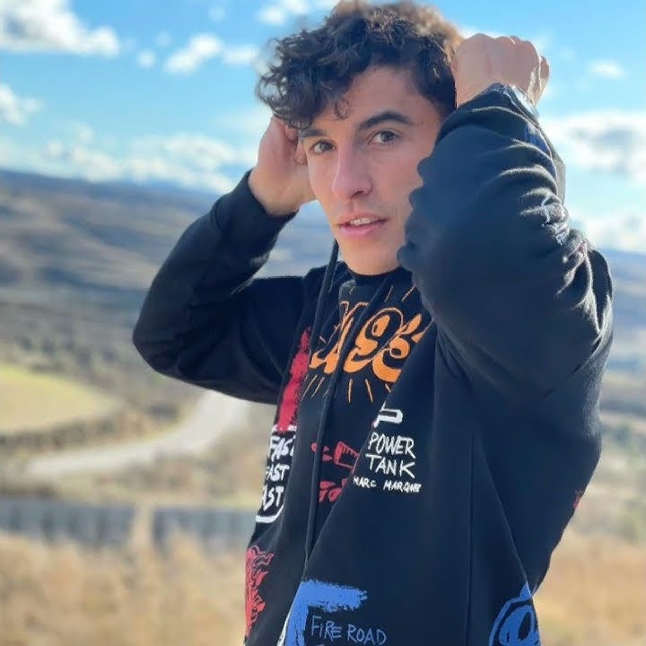 story wa marc marquez/93