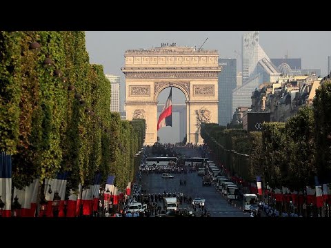 Video: Celebrando il giorno della Bastiglia a Parigi, Francia: Guida 2018