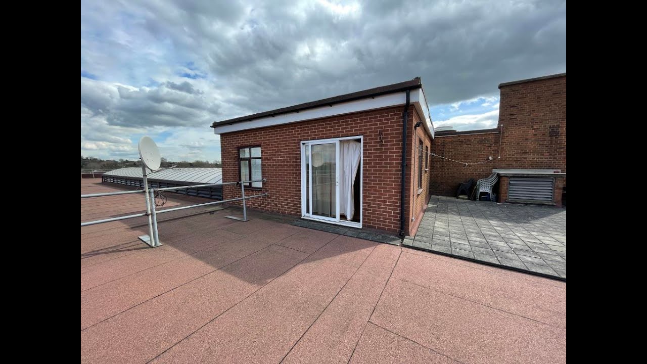 67 Queensgate Centre, Orsett Road, Grays, Essex May Online Auction