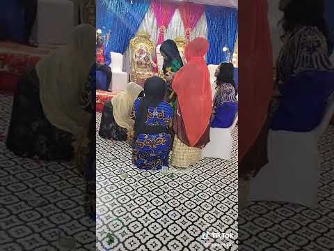 a Muslim girls twerking