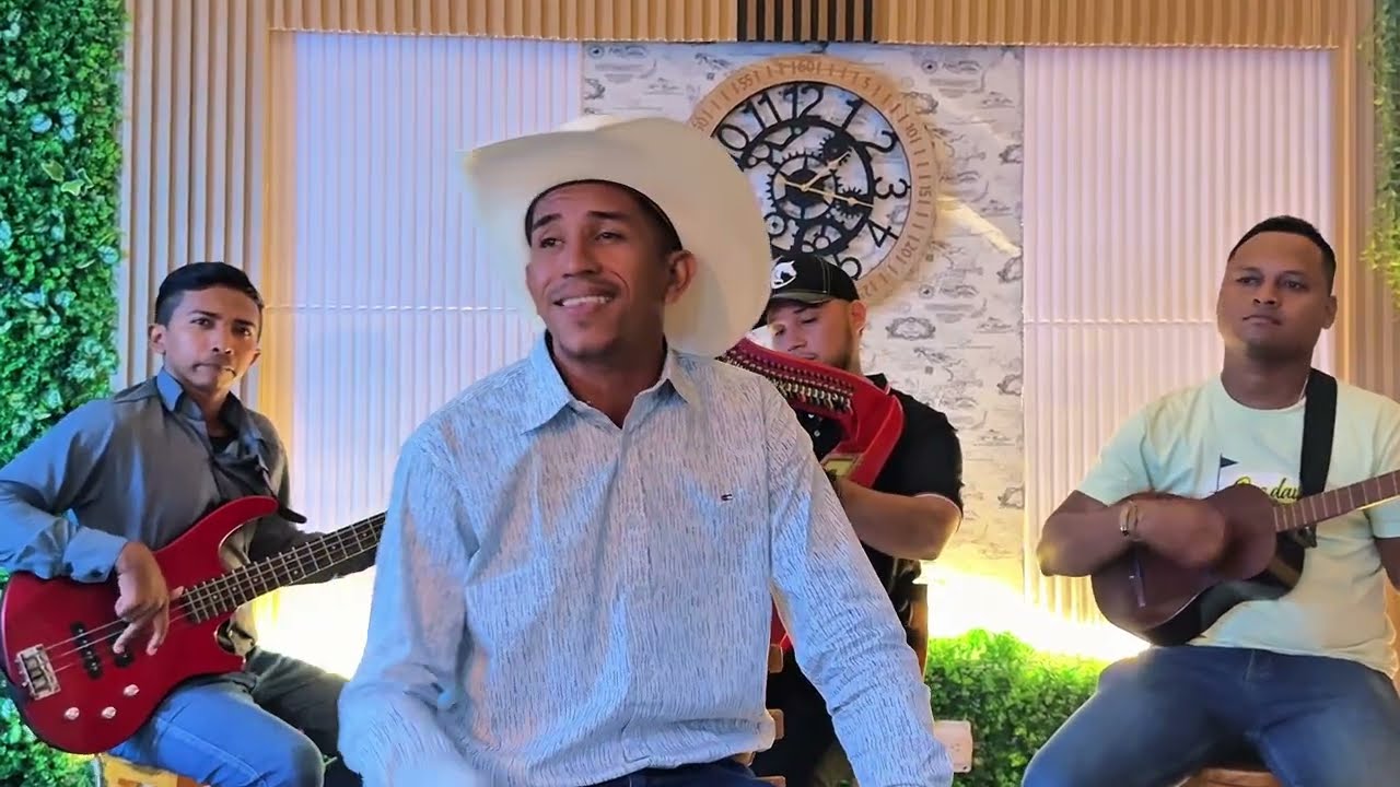 Miguel Rincones - Cover 