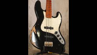 Jazz Bass Black relic