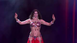 Pertunjukan tari perut Sadie Marquardt yang EPIK di The Massive Spectacular! (2020) 4K