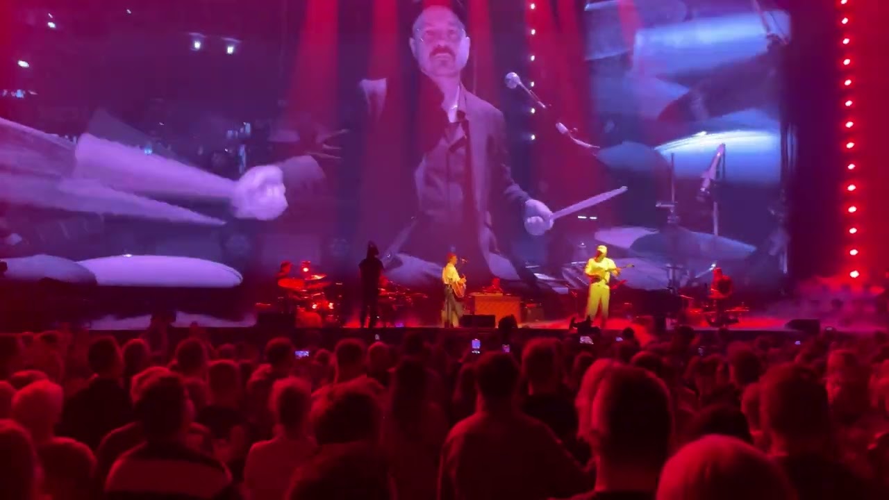 House On Fire - Jonah Blacksmith. Boxen marts 2025