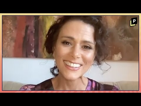 Ota Serka bilan jinsiy aloqa qizi Yechinmasdan sikilgan it uslubi