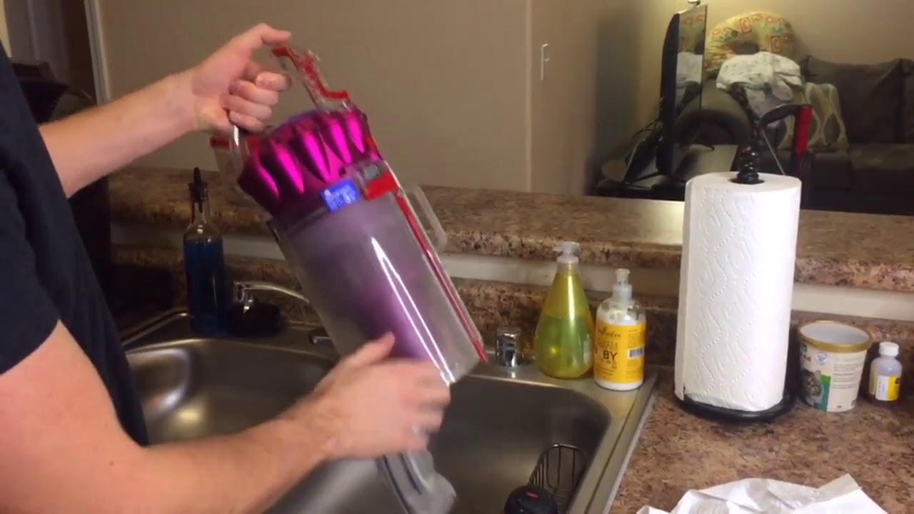 DYSON BAGLESS CANISTER | How to Clean DYSON DC41 Animal Vacuum Canister ...