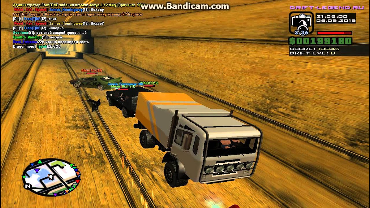 video-spit-v-rot-patsan-transvestit-trahaetsya-s-baboy-yagoy