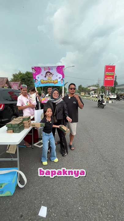 LEIKA BERBAGI 1000 DONAT DI DALAM BIS, SIAPA YANG MAU? 😍 #leika #shorts #viralvideo