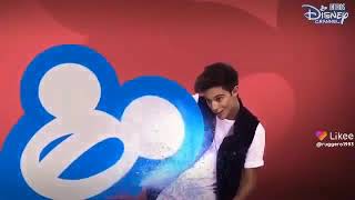 Soy Ruggero Pasquarelli de Soy Luna y estás viendo Disney Channel…