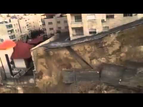 سقوط جدار عمارة في صويلح