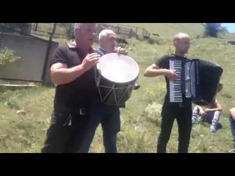 რამაზი ქარელი რაც ქვეყანაზე ვარსკვლავებია