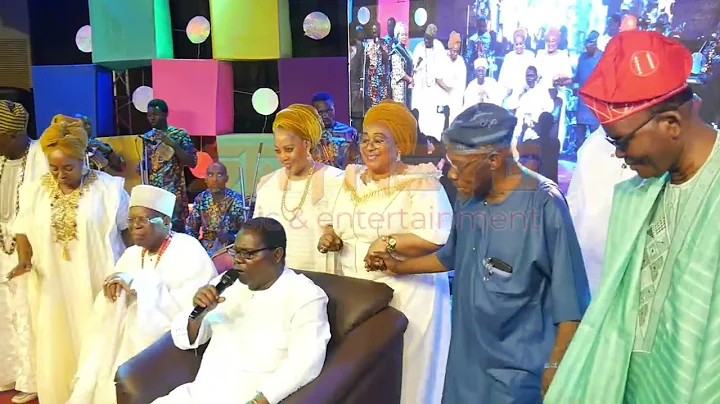 EBENEZER OBEY, OBASANJO AT OBA TEJUOSO 35 YEARS ON THE THRONE