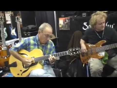 NAMM 2008 Sadowsky basses 2 - Tamas Barabas